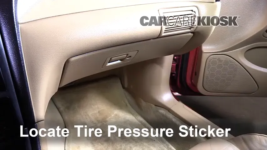 1998 Ford Mustang GT 4.6L V8 Convertible Tires & Wheels Check Tire Pressure